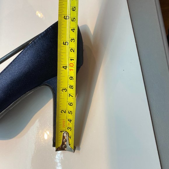 BRAND NEW Navy Pointed Toe Bow Heel Pump - Picture 9 of 9